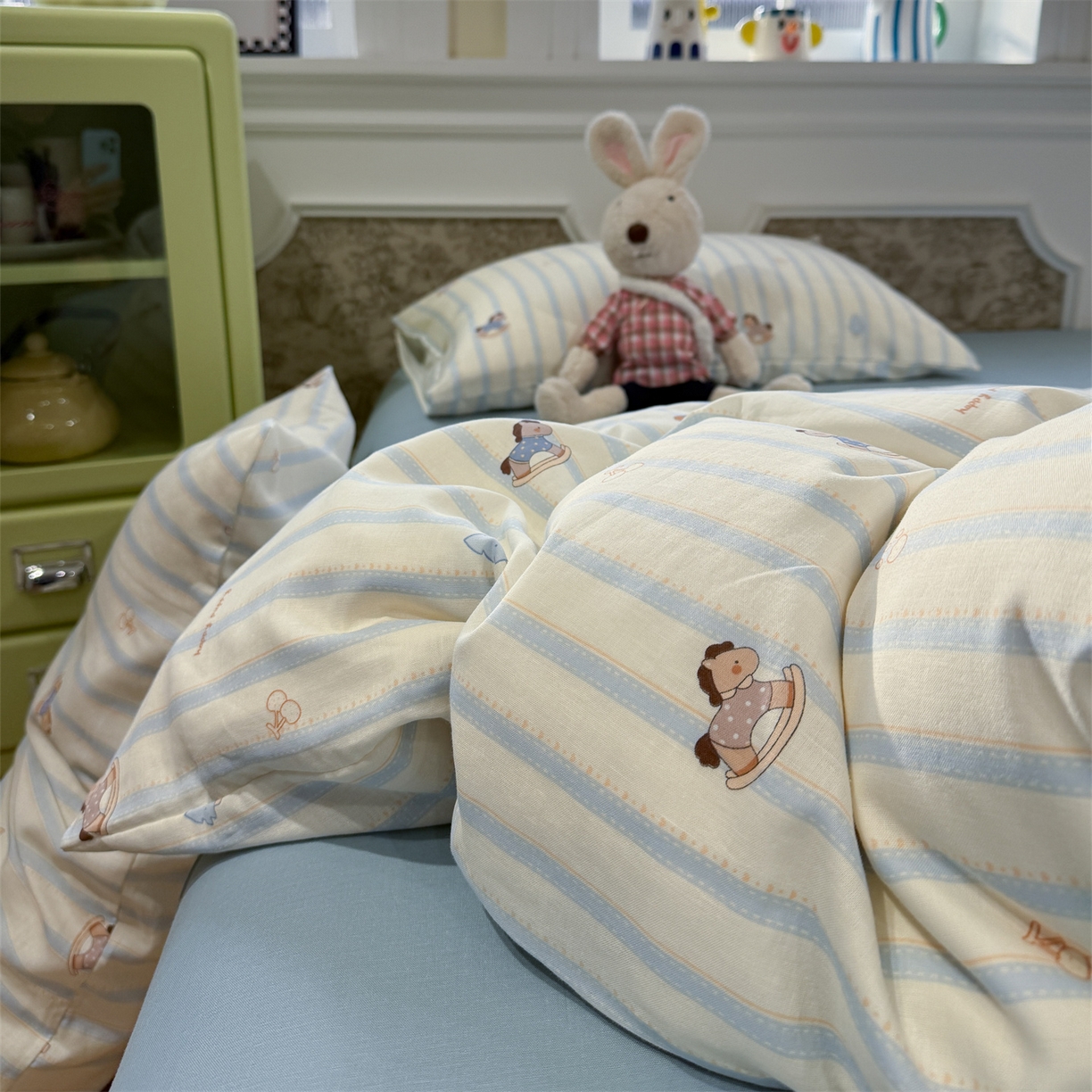 91家纺网 家纺一手货源 找家纺 塞纳 2026新款.全棉有氧双层纱四件套-场景一 晴空海岸线