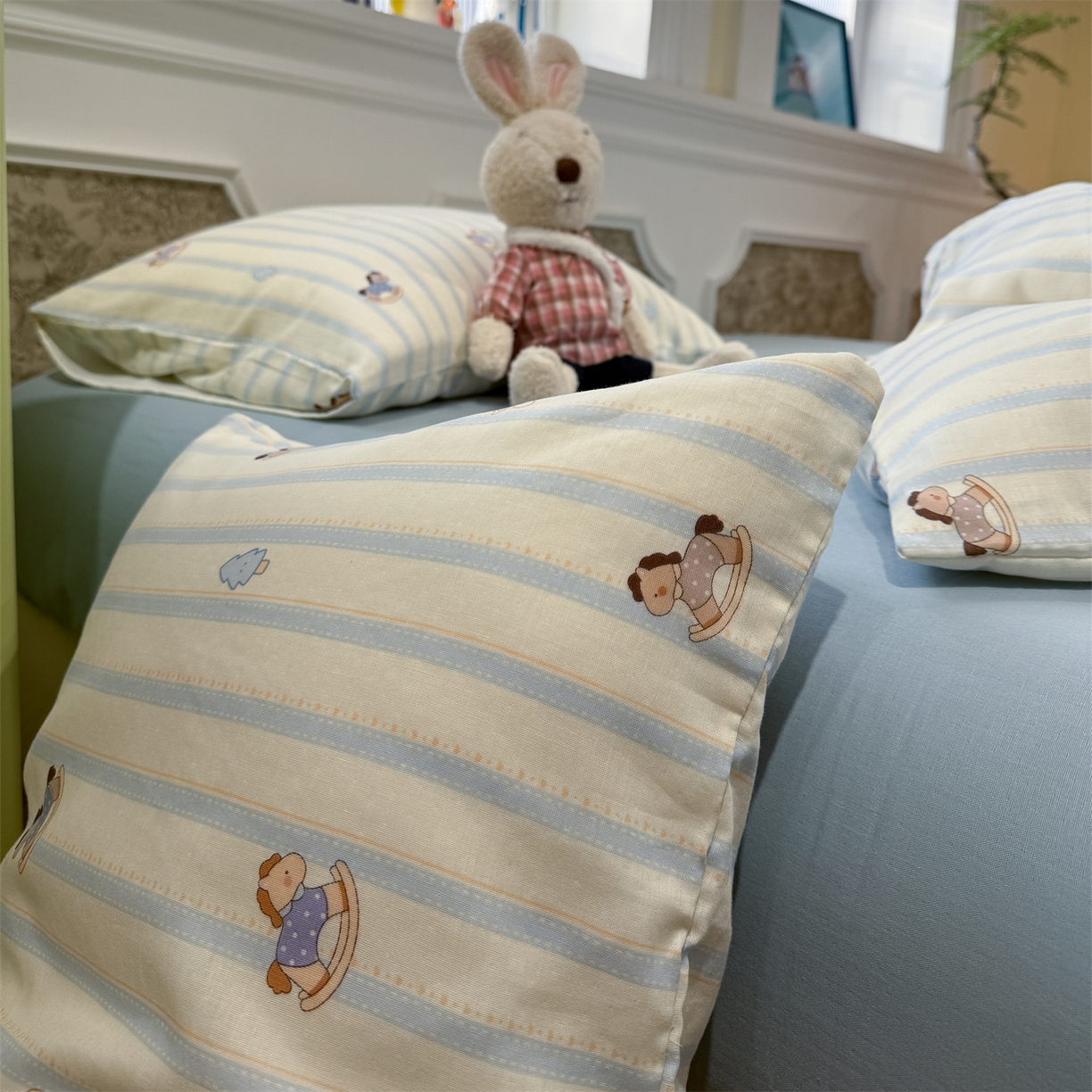 91家纺网 家纺一手货源 找家纺 塞纳 2026新款.全棉有氧双层纱四件套-场景一 晴空海岸线