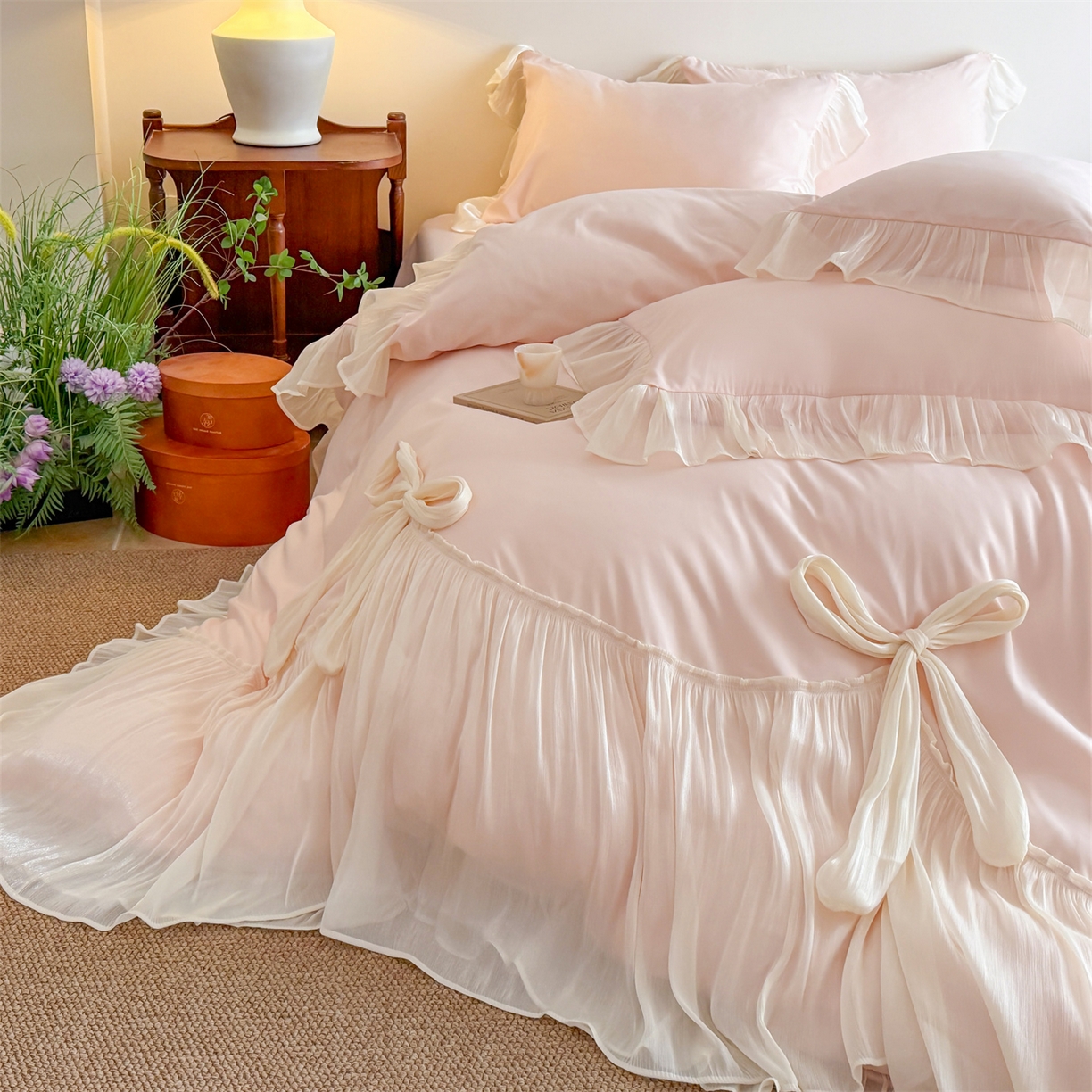 91家纺网 家纺一手货源 找家纺 吾欢心 2026春夏新款公主风索菲亚四件套 索菲亚粉