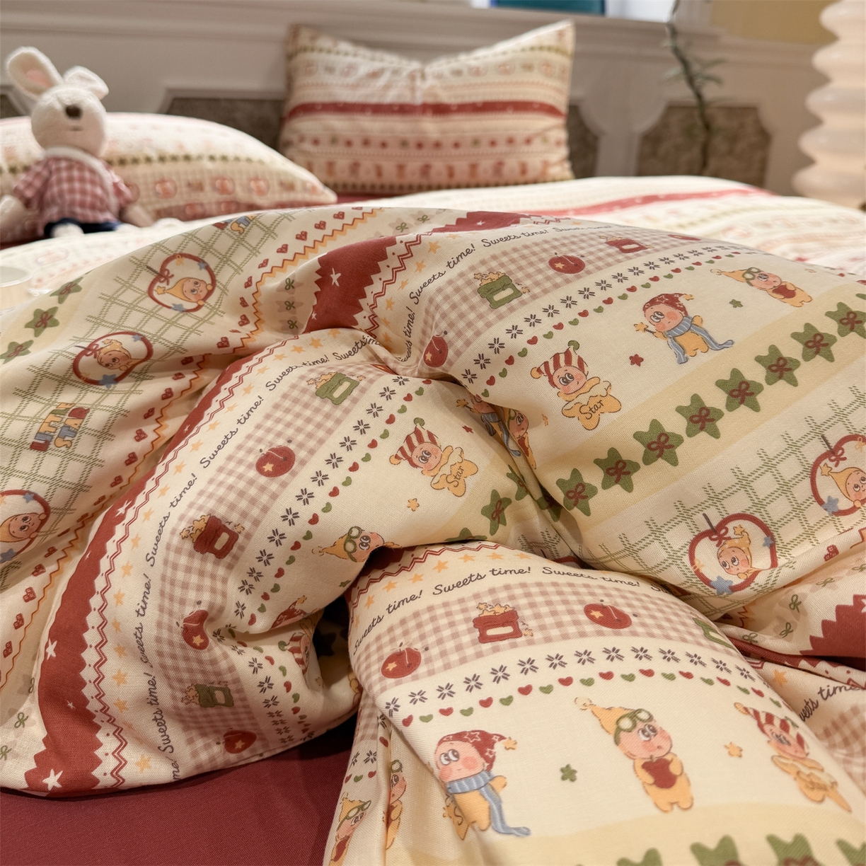 91家纺网 家纺一手货源 找家纺 塞纳 2026新款.全棉有氧双层纱四件套-场景二 北欧甜梦