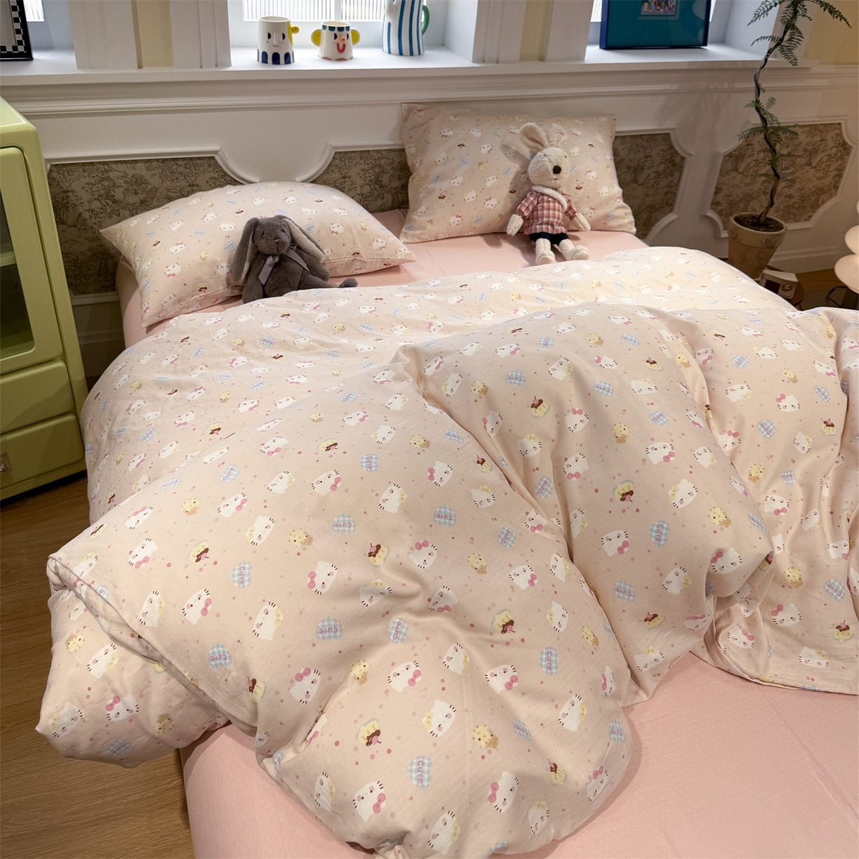 91家纺网 家纺一手货源 找家纺 塞纳 2026新款.全棉有氧双层纱四件套-场景二 凯特猫