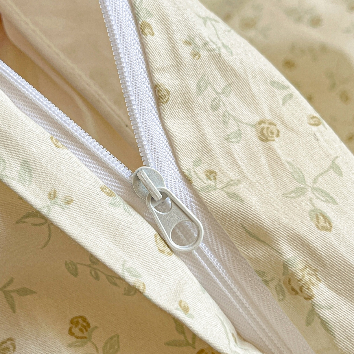 91家纺网 家纺一手货源 找家纺 柠馨 2026春夏新款13372全棉纯棉印花四件套-芙拉系列 舞纱