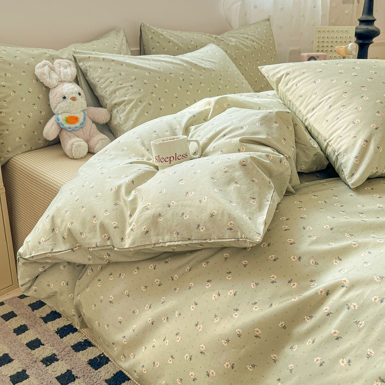 91家纺网 家纺一手货源 找家纺 柠馨 2026春夏新款13372全棉纯棉印花四件套-芙拉系列 浅陌