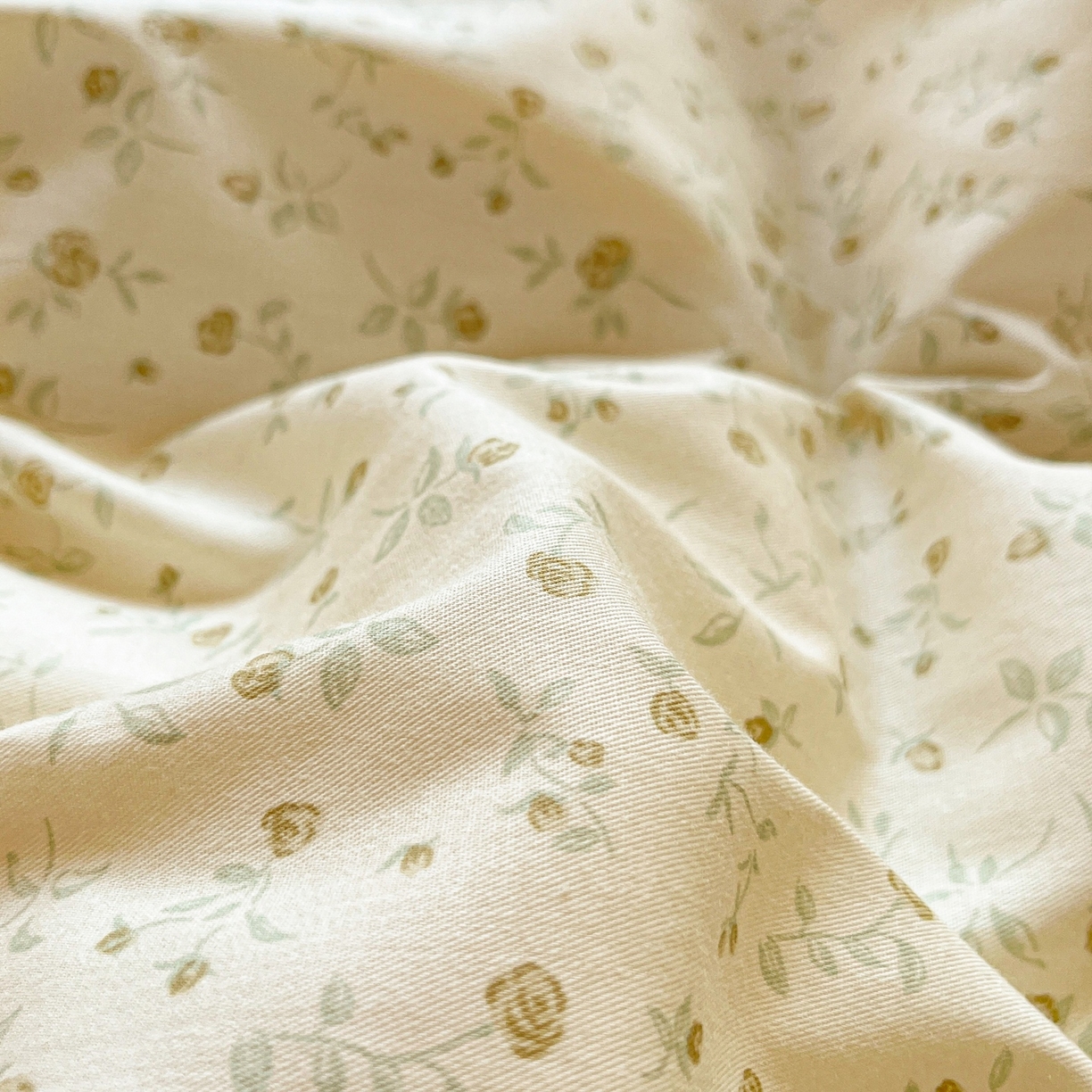 91家纺网 家纺一手货源 找家纺 柠馨 2026春夏新款13372全棉纯棉印花四件套-芙拉系列 舞纱