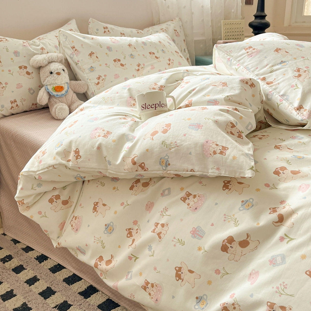 91家纺网 家纺一手货源 找家纺 柠馨 2026春夏新款13372全棉纯棉印花四件套-芙拉系列 糯米猫球