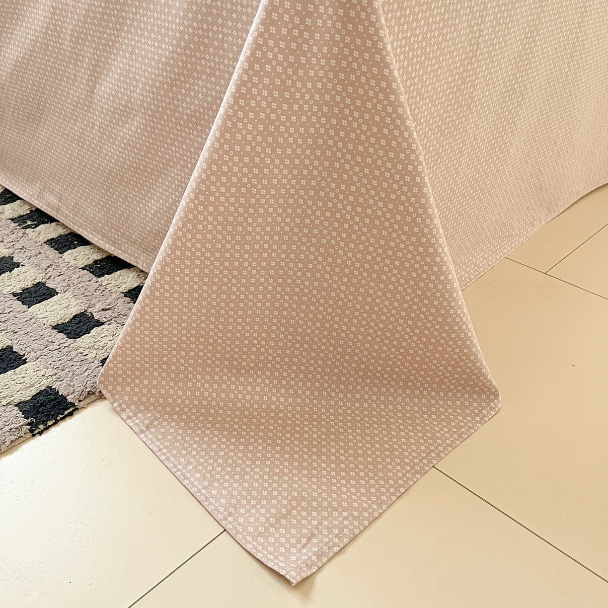 91家纺网 家纺一手货源 找家纺 柠馨 2026春夏新款13372全棉纯棉印花四件套-芙拉系列 糯米猫球