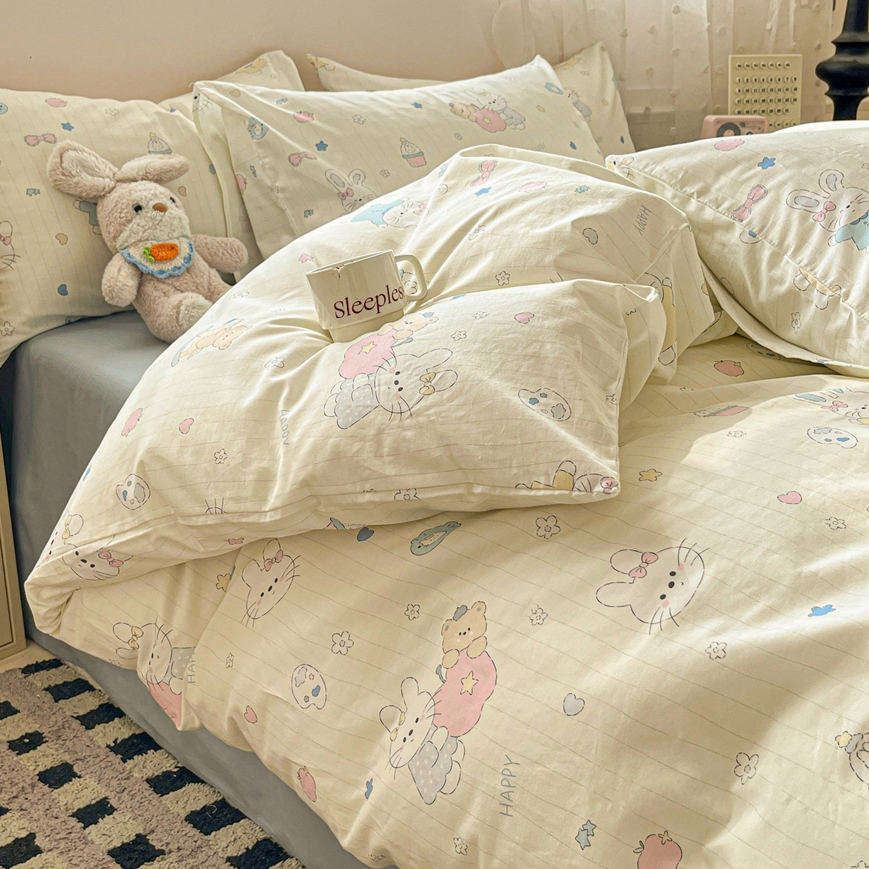 91家纺网 家纺一手货源 找家纺 柠馨 2026春夏新款13372全棉纯棉印花四件套-芙拉系列 软萌喵呜