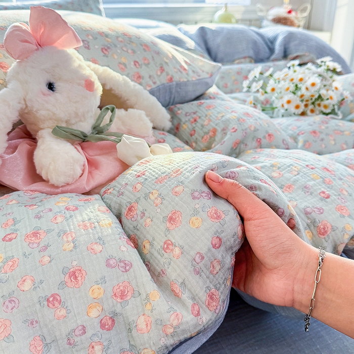 91家纺网 家纺一手货源 找家纺 木楌家居 2026新款A类全棉皱皱纱印花四件套 林汐