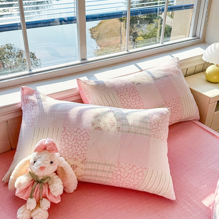 91家纺网 家纺一手货源 找家纺 木楌家居 2026新款A类全棉皱皱纱印花四件套 浅夏  粉