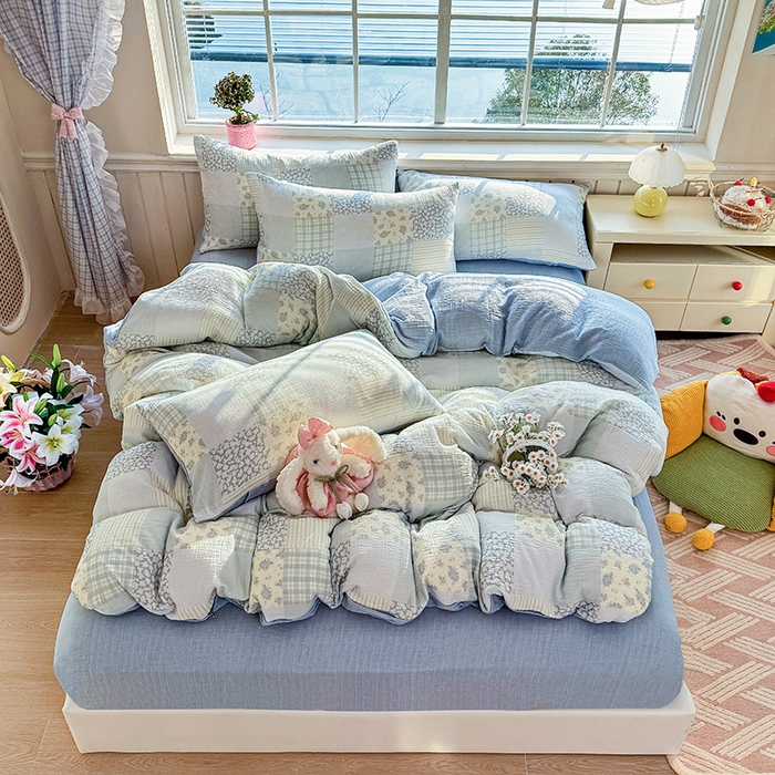 91家纺网 家纺一手货源 找家纺 木楌家居 2026新款A类全棉皱皱纱印花四件套 浅夏  兰