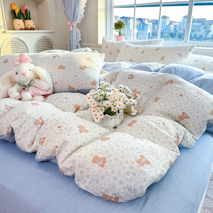 91家纺网 家纺一手货源 找家纺 木楌家居 2026新款A类全棉皱皱纱印花四件套 熊的礼物