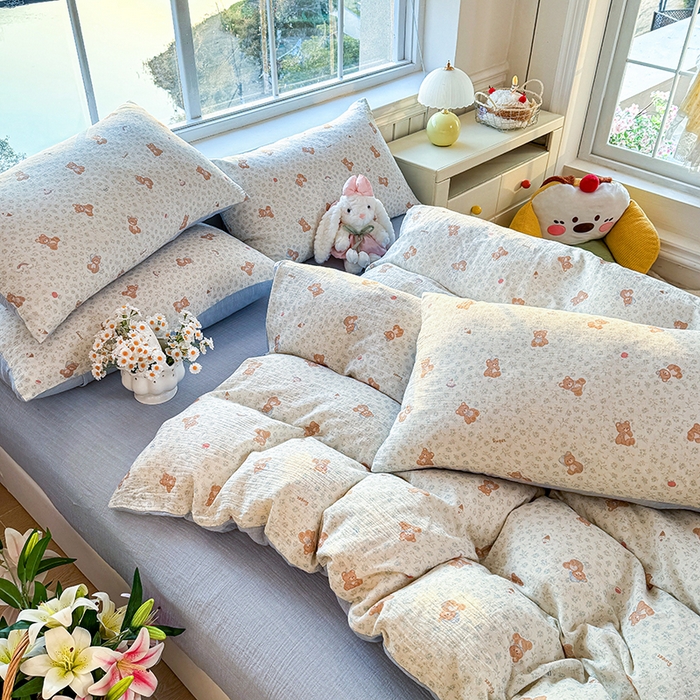 91家纺网 家纺一手货源 找家纺 木楌家居 2026新款A类全棉皱皱纱印花四件套 熊的礼物