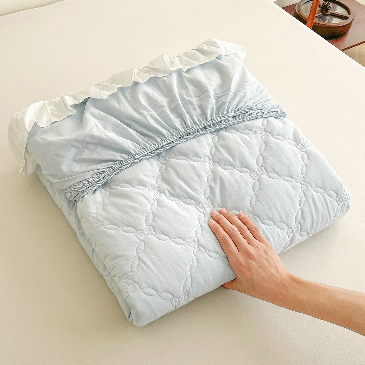 91家纺网 家纺一手货源 找家纺 沐纯家居 2026新款A类全棉纯棉水洗棉新疆棉花少女风花边单床笠 晴空蓝