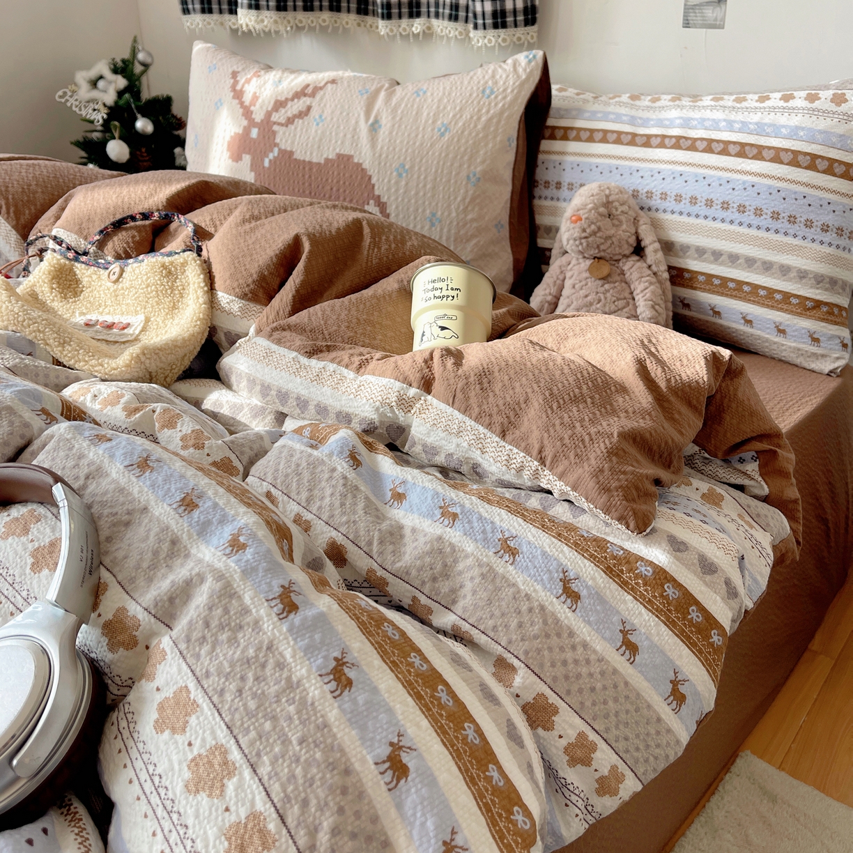 91家纺网 家纺一手货源 找家纺 顾里家纺 2026新款韩风费尔岛系大版皱皱纱四件套【会员-2元 定制床笠+8元（小四件不做床笠）】 爱心麋鹿