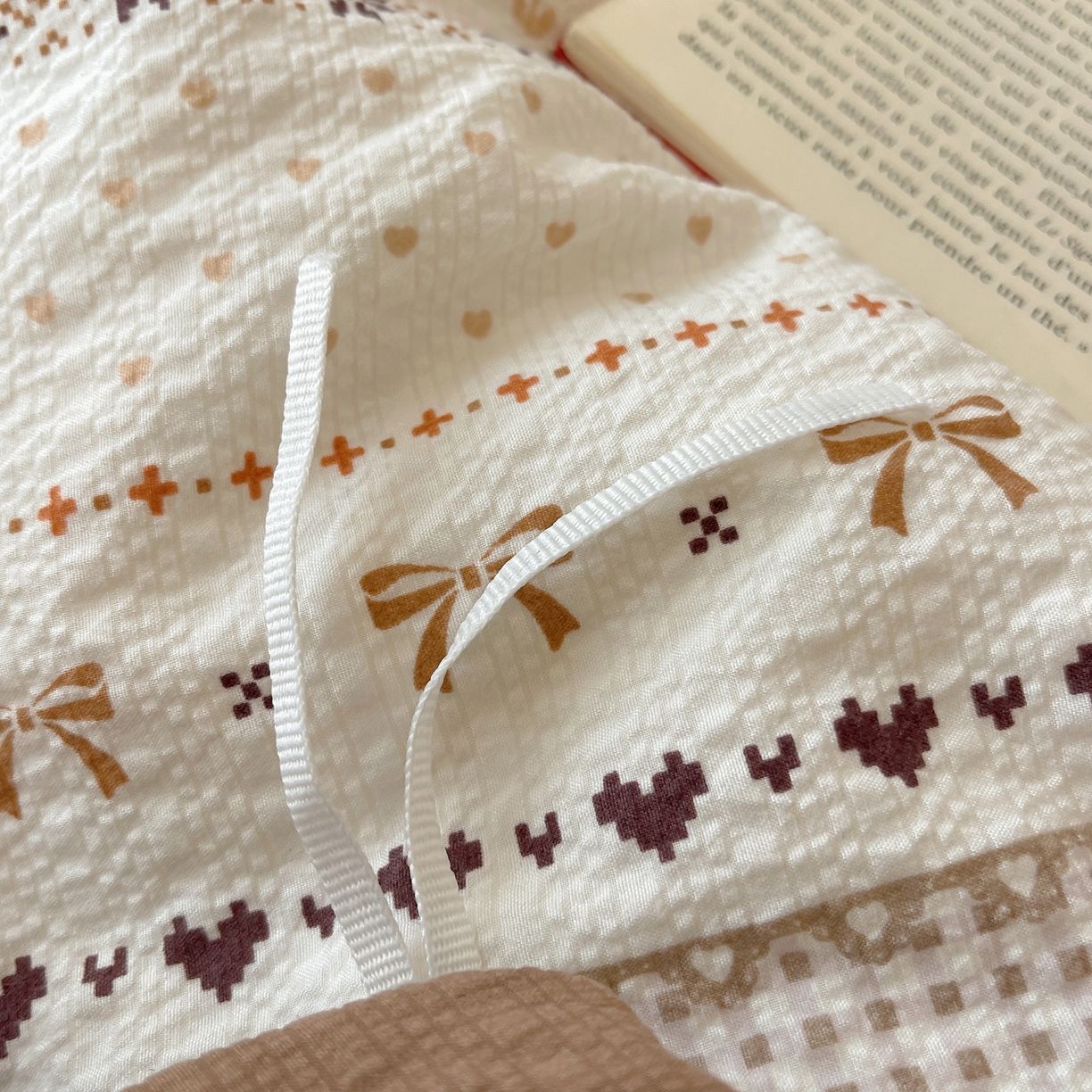 91家纺网 家纺一手货源 找家纺 顾里家纺 2026新款韩风费尔岛系大版皱皱纱四件套【会员-2元 定制床笠+8元（小四件不做床笠）】 冰岛小马