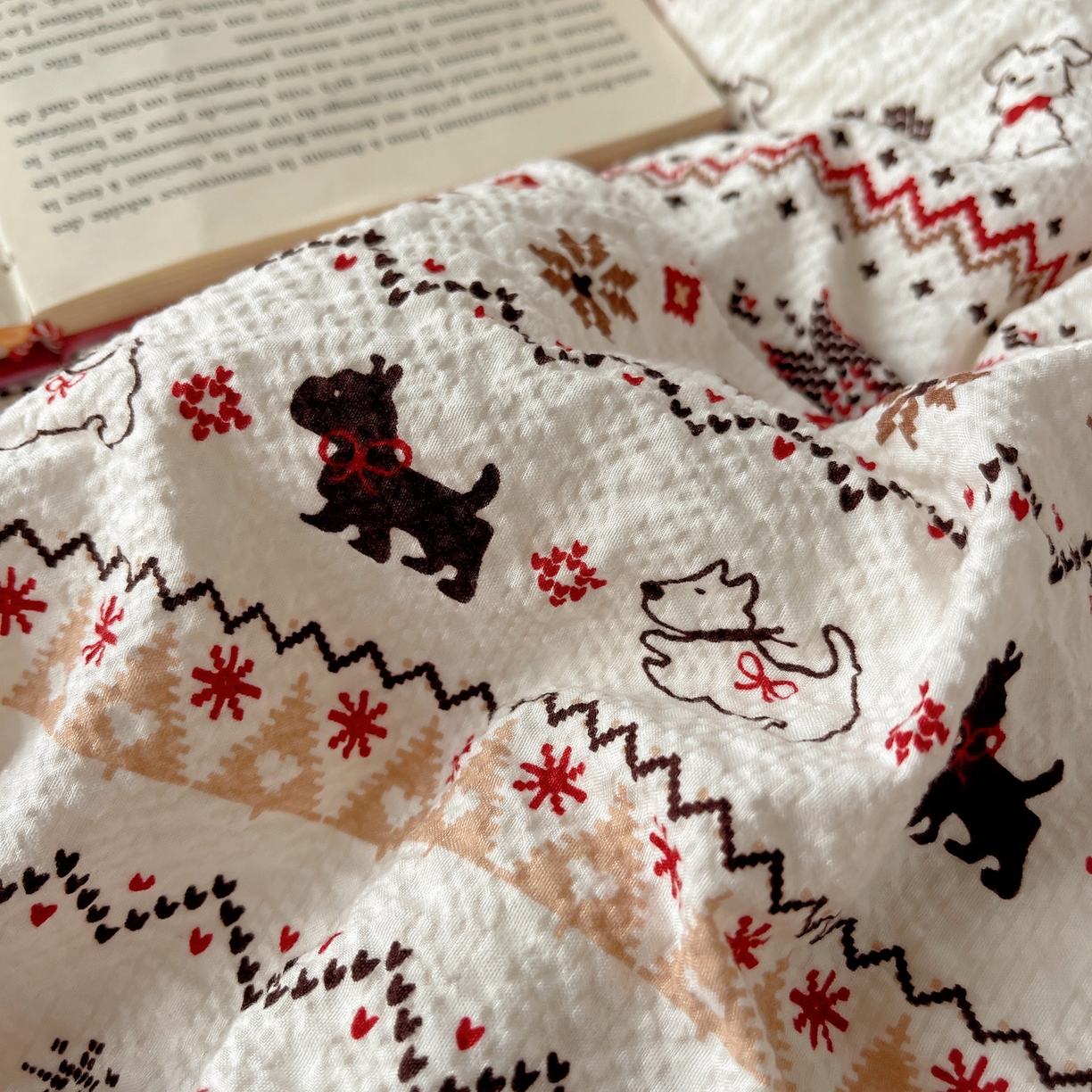 91家纺网 家纺一手货源 找家纺 顾里家纺 2026新款韩风费尔岛系大版皱皱纱四件套【会员-2元 定制床笠+8元（小四件不做床笠）】 费尔岛狗狗