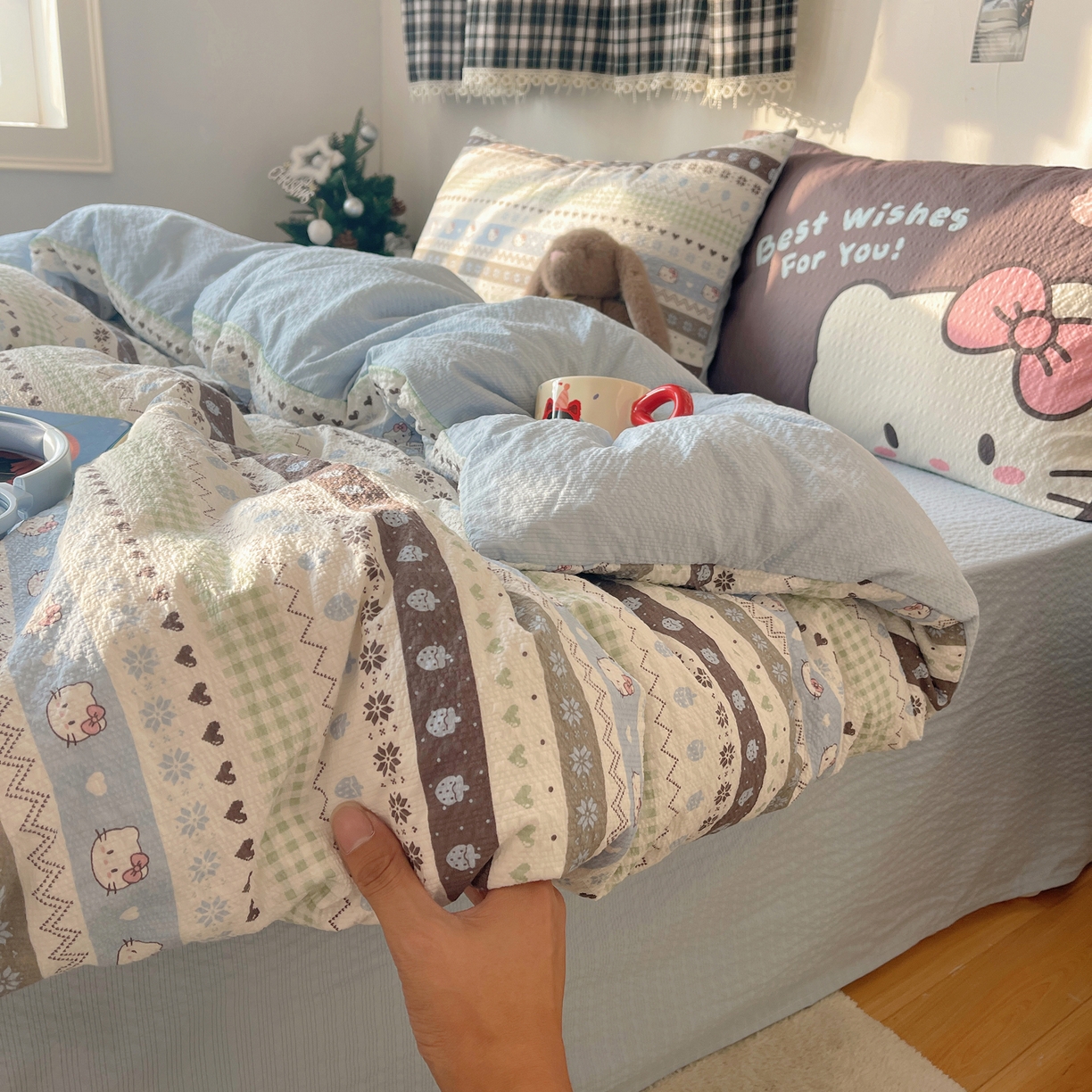 91家纺网 家纺一手货源 找家纺 顾里家纺 2026新款韩风费尔岛系大版皱皱纱四件套【会员-2元 定制床笠+8元（小四件不做床笠）】 蓝爱心猫猫