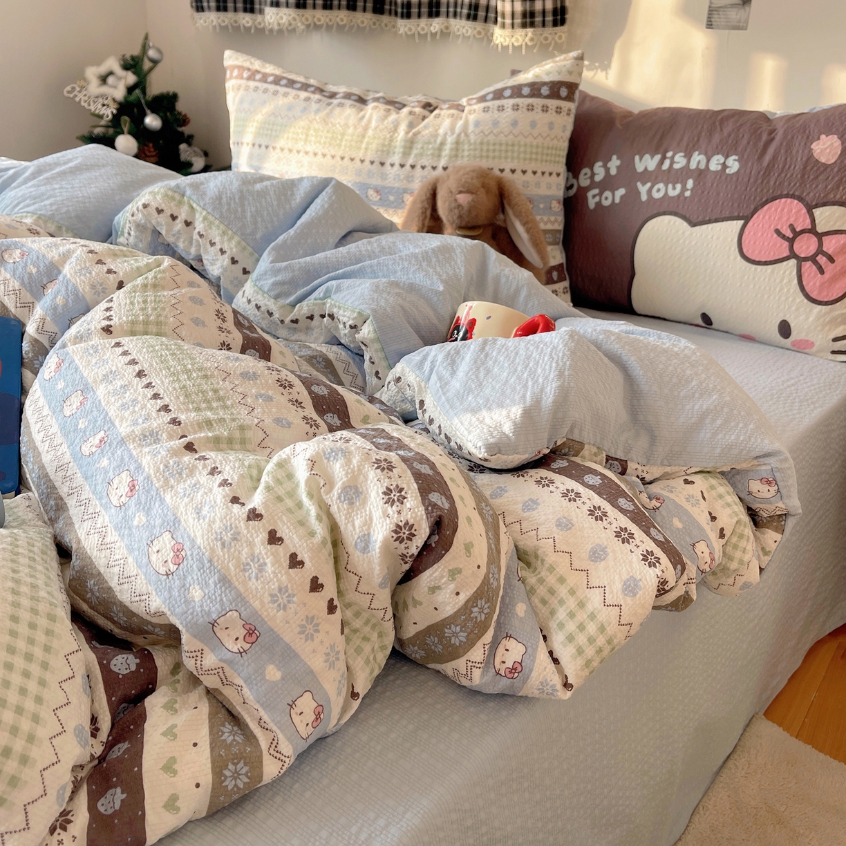 91家纺网 家纺一手货源 找家纺 顾里家纺 2026新款韩风费尔岛系大版皱皱纱四件套【会员-2元 定制床笠+8元（小四件不做床笠）】 蓝爱心猫猫