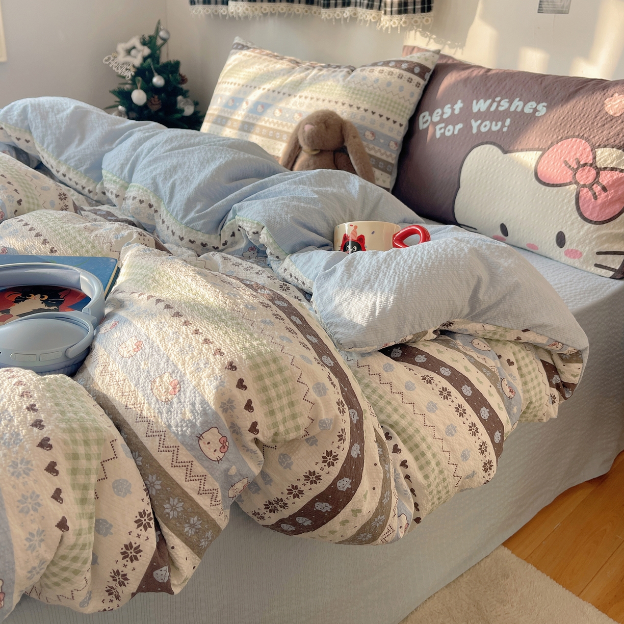 91家纺网 家纺一手货源 找家纺 顾里家纺 2026新款韩风费尔岛系大版皱皱纱四件套【会员-2元 定制床笠+8元（小四件不做床笠）】 蓝爱心猫猫