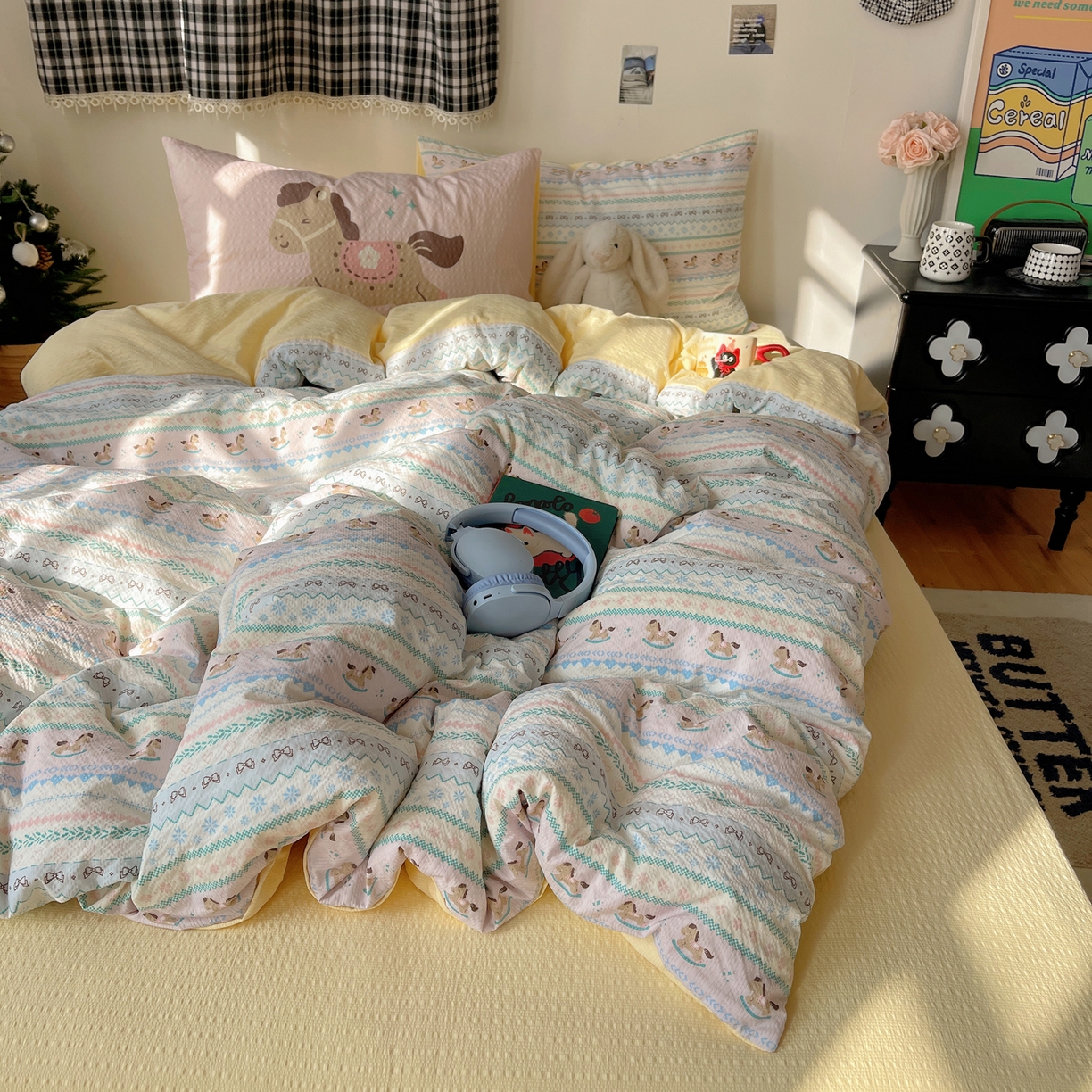 91家纺网 家纺一手货源 找家纺 顾里家纺 2026新款韩风费尔岛系大版皱皱纱四件套【会员-2元 定制床笠+8元（小四件不做床笠）】 少女小马