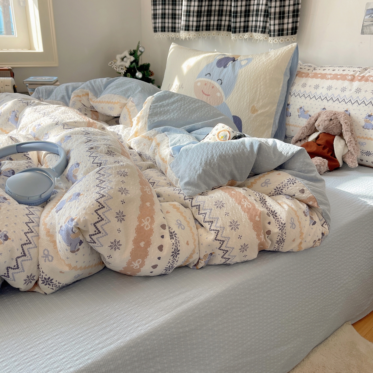 91家纺网 家纺一手货源 找家纺 顾里家纺 2026新款韩风费尔岛系大版皱皱纱四件套【会员-2元 定制床笠+8元（小四件不做床笠）】 天使木马