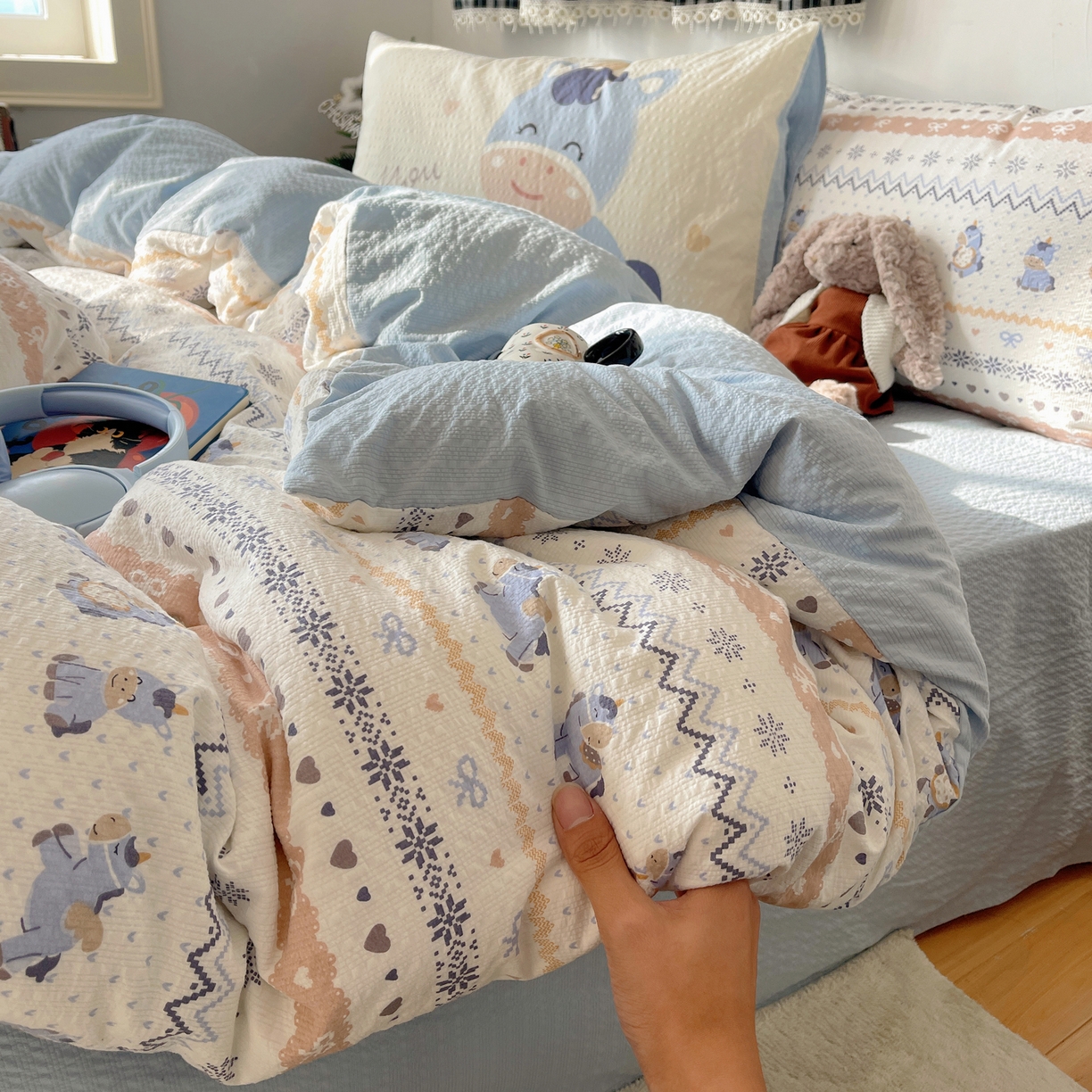 91家纺网 家纺一手货源 找家纺 顾里家纺 2026新款韩风费尔岛系大版皱皱纱四件套【会员-2元 定制床笠+8元（小四件不做床笠）】 天使木马