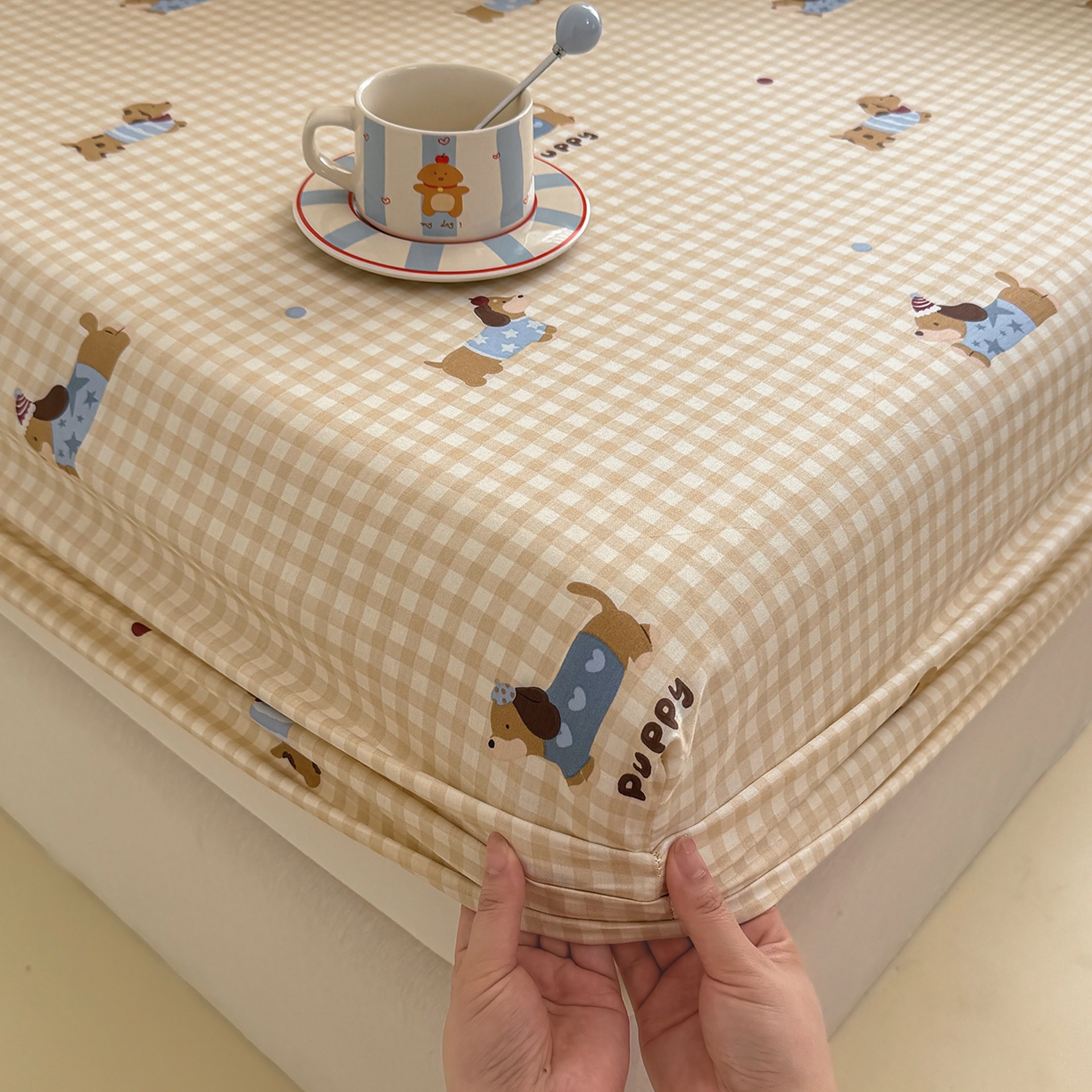 91家纺网 家纺一手货源 找家纺 壹贝家纺 2026新款全棉印花床笠系列 俏皮狗