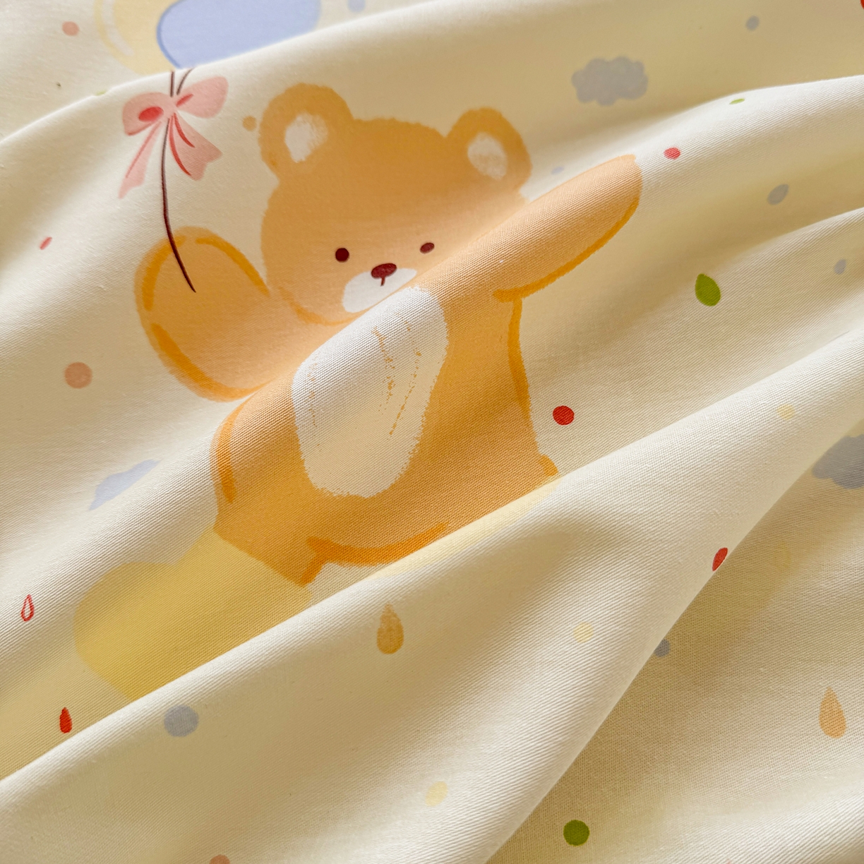 91家纺网 家纺一手货源 找家纺 壹贝家纺 2026新款全棉印花床笠系列 软萌小熊