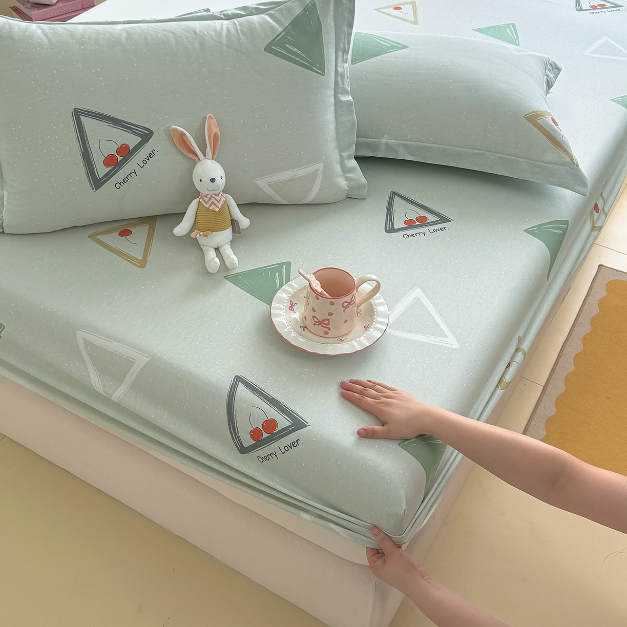 91家纺网 家纺一手货源 找家纺 壹贝家纺 2026新款全棉印花床笠系列 小可布丁