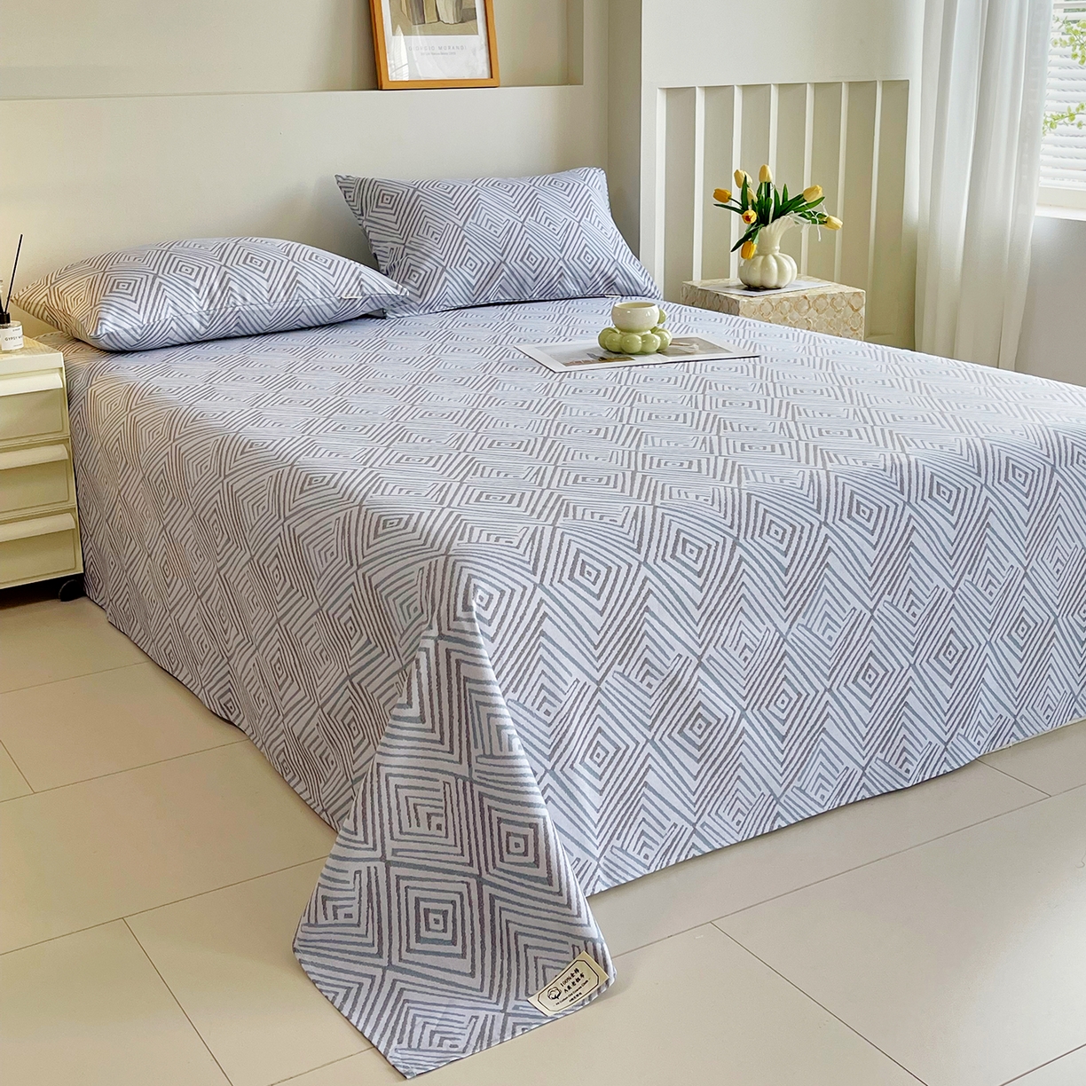 91家纺网 家纺一手货源 找家纺 金鑫汇家纺 2026新款全棉老粗布单品床单系列 梦幻迷宫-灰