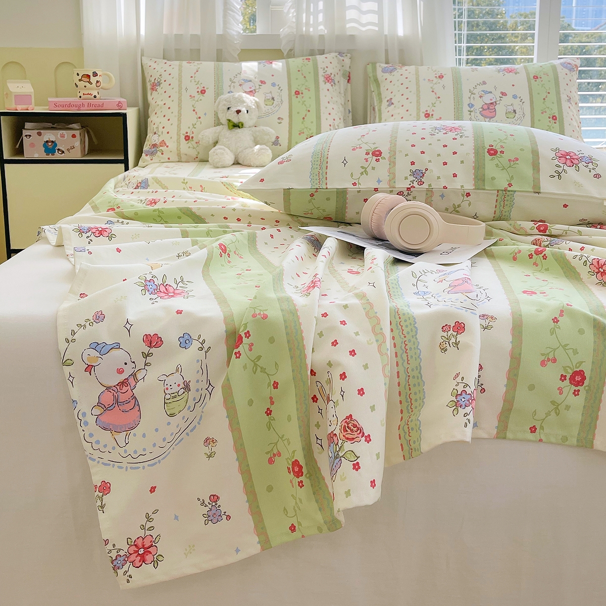 91家纺网 家纺一手货源 找家纺 金鑫汇家纺 2026新款全棉老粗布单品床单系列 快乐萌兔-绿