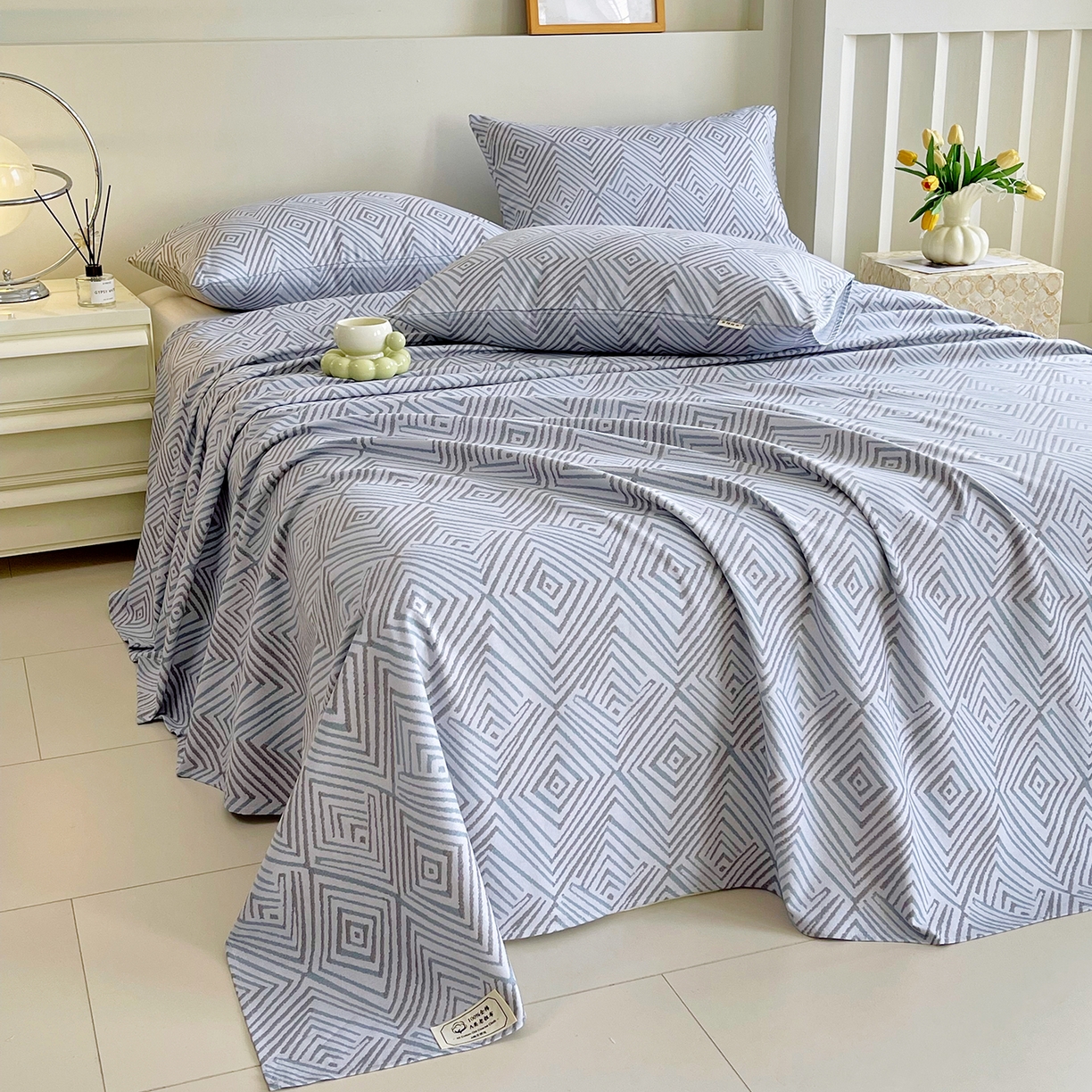 91家纺网 家纺一手货源 找家纺 金鑫汇家纺 2026新款全棉老粗布单品床单系列 梦幻迷宫-灰