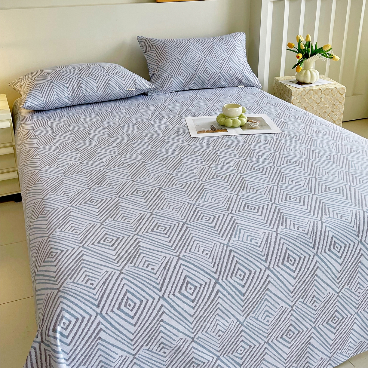 91家纺网 家纺一手货源 找家纺 金鑫汇家纺 2026新款全棉老粗布单品床单系列 梦幻迷宫-灰