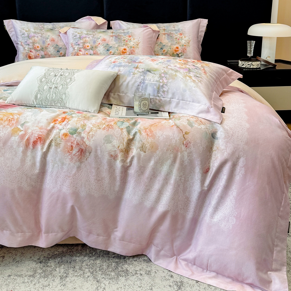 91家纺网 家纺一手货源 找家纺 欣宜家纺 2026新款50s纯棉全棉贡缎长绒棉数码印花床上四件套【含高端礼盒】-芙光系列 芙光 轻奢粉