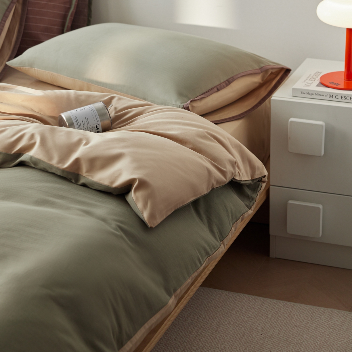 91家纺网 家纺一手货源 找家纺 佳汐蓝家纺 2026新款春夏人字纹小提花拼色系列四件套 人字纹韩绿