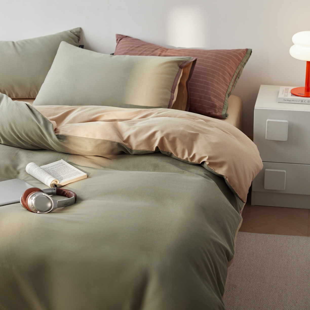 91家纺网 家纺一手货源 找家纺 佳汐蓝家纺 2026新款春夏人字纹小提花拼色系列四件套 人字纹韩绿