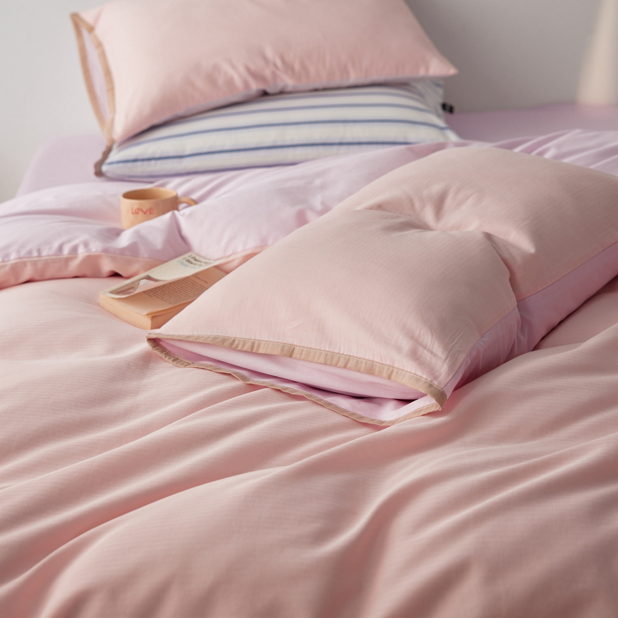 91家纺网 家纺一手货源 找家纺 （总）佳汐蓝家纺 2026新款春夏人字纹小提花拼色系列四件套