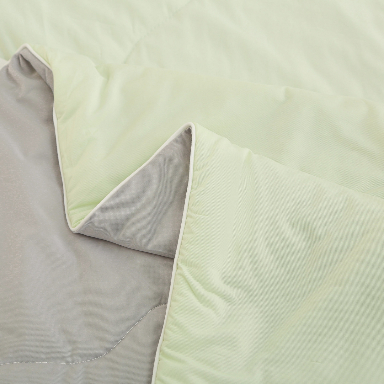 91家纺网 家纺一手货源 找家纺 亚龙工厂店 2026新款跨境直播热款A类冰淇淋冰皮小凉被被子被芯 果绿+灰色