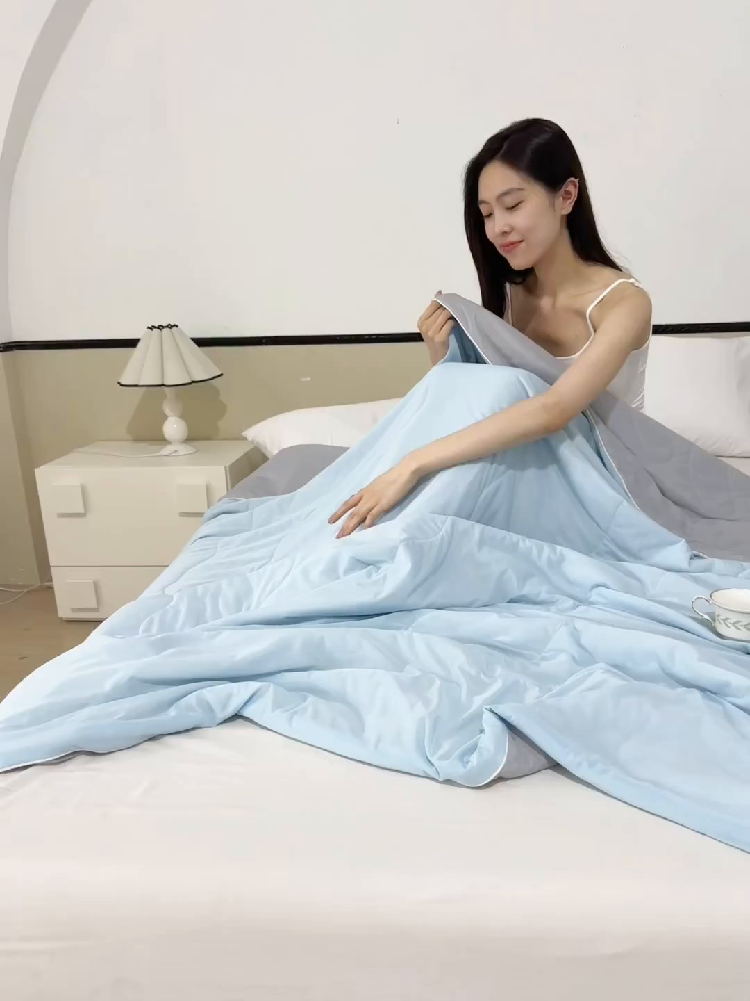 91家纺网 家纺一手货源 找家纺 亚龙工厂店 2026新款跨境直播热款A类冰淇淋冰皮小凉被被子被芯 天蓝+灰色
