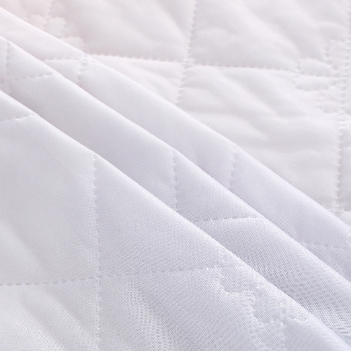 91家纺网 家纺一手货源 找家纺 亚龙工厂店 2026新款跨境电商热款涤氨凉感被被子被芯 米蓝色（浅变色）