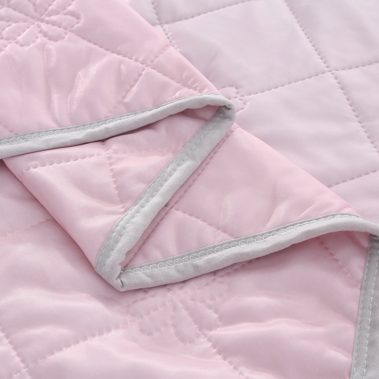 91家纺网 家纺一手货源 找家纺 亚龙工厂店 2026新款跨境电商热款涤氨凉感被被子被芯 粉蓝色（浅变色）