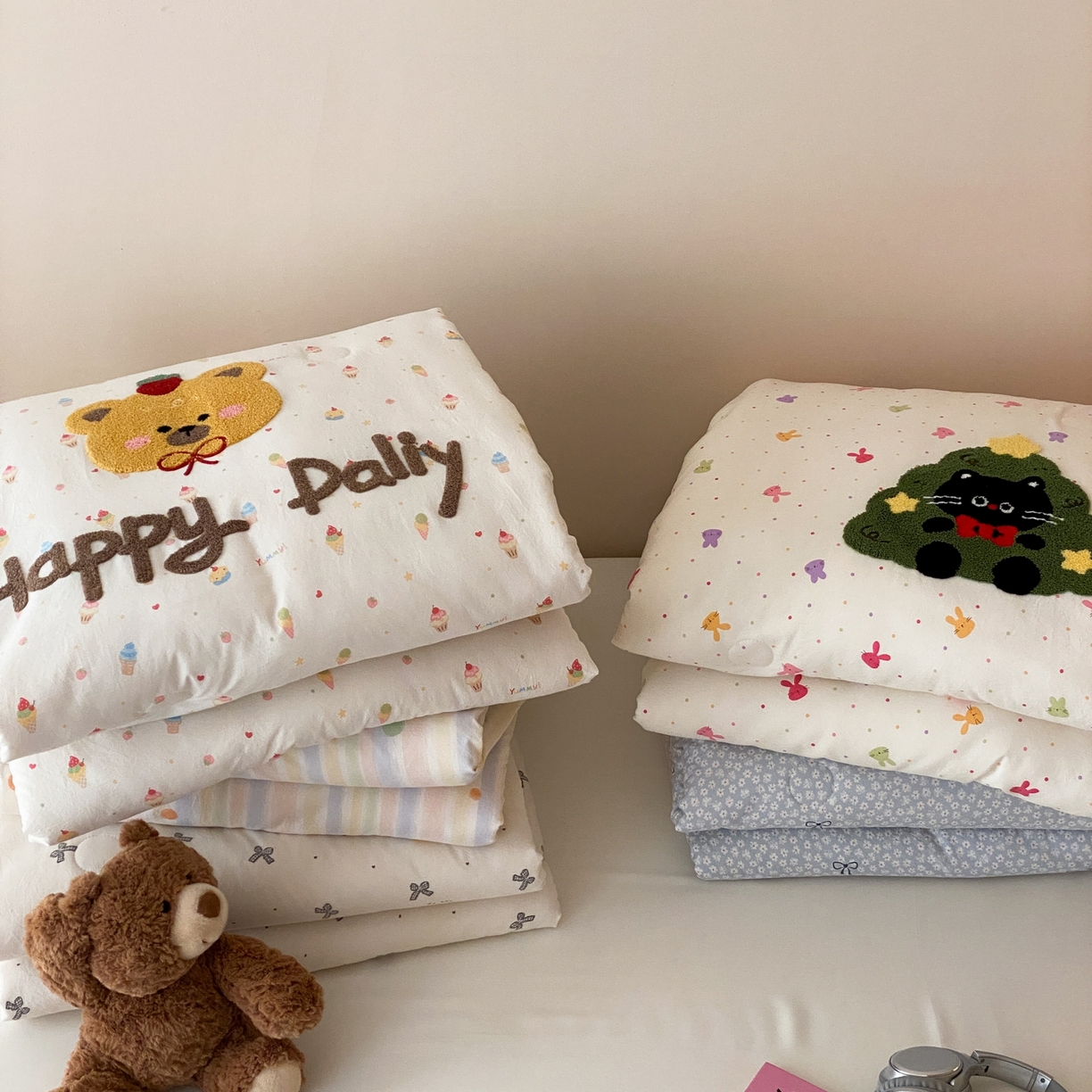 91家纺网 家纺一手货源 找家纺 （总）鸣升家纺 2026新款云朵棉毛巾绣夏被夏凉被空调被