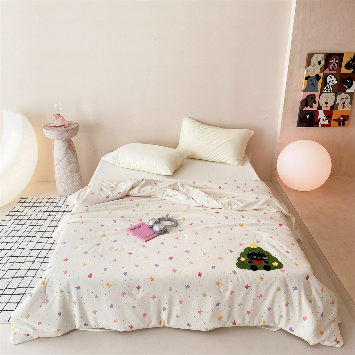 91家纺网 家纺一手货源 找家纺 鸣升家纺 2026新款云朵棉毛巾绣夏被夏凉被空调被 圣诞猫咪