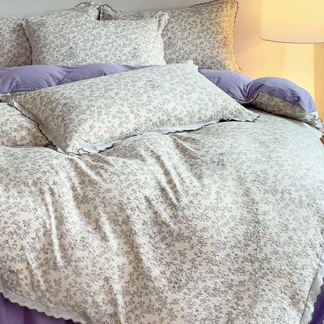 91家纺网 家纺一手货源 找家纺 梦可莱家居 2026新款云朵泡芙棉床盖四件套 紫薇花季