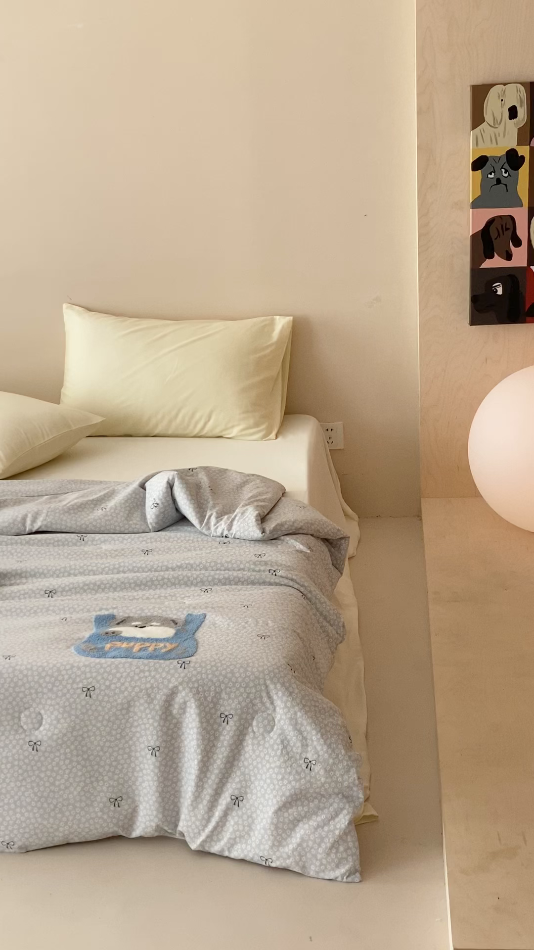 91家纺网 家纺一手货源 找家纺 鸣升家纺 2026新款云朵棉毛巾绣夏被夏凉被空调被 碎花狗狗