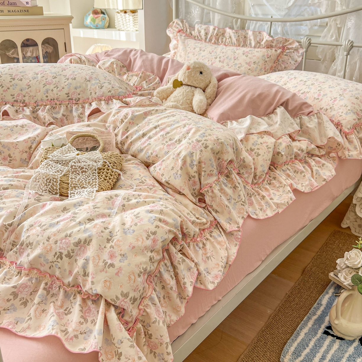 91家纺网 家纺一手货源 找家纺 梵克保罗 2026新款春款古法水洗仿棉云朵棉花边四件套 桃枝