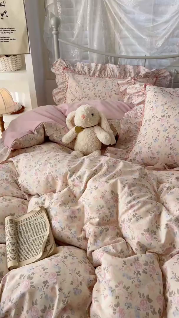 91家纺网 家纺一手货源 找家纺 梵克保罗 2026新款春款古法水洗仿棉云朵棉花边四件套 桃枝