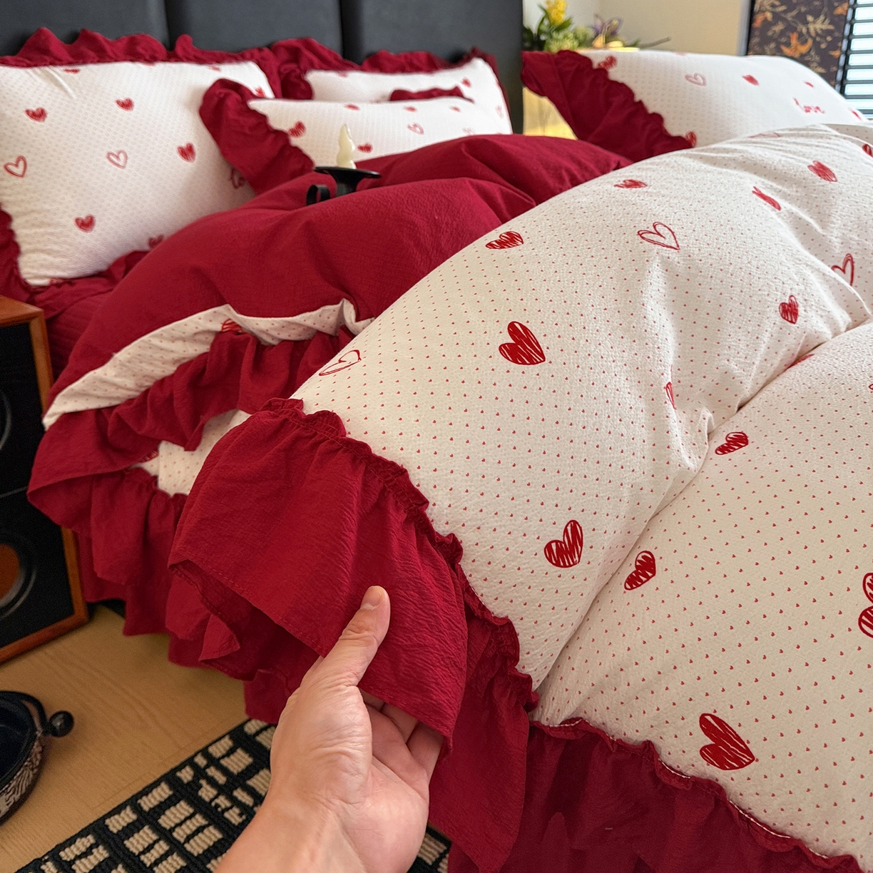 91家纺网 家纺一手货源 找家纺 （总）金梦拉家纺 2026新款云感皱皱纱泡泡纱韩式床盖大花边四件套