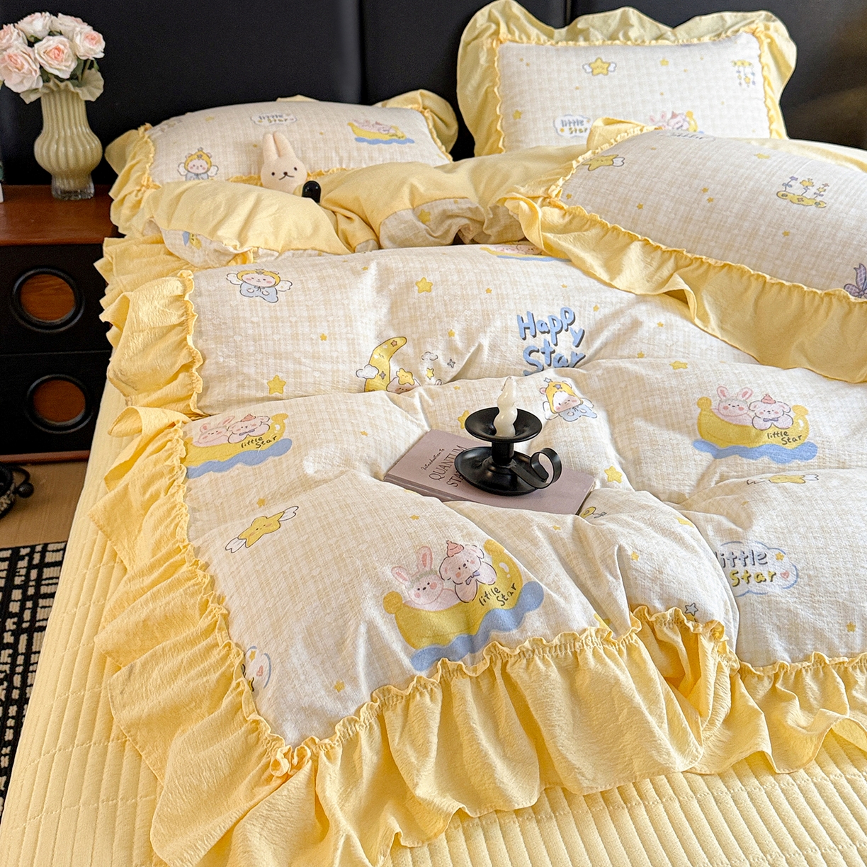 91家纺网 家纺一手货源 找家纺 金梦拉家纺 2026新款云感皱皱纱泡泡纱韩式床盖大花边四件套 可爱萌物