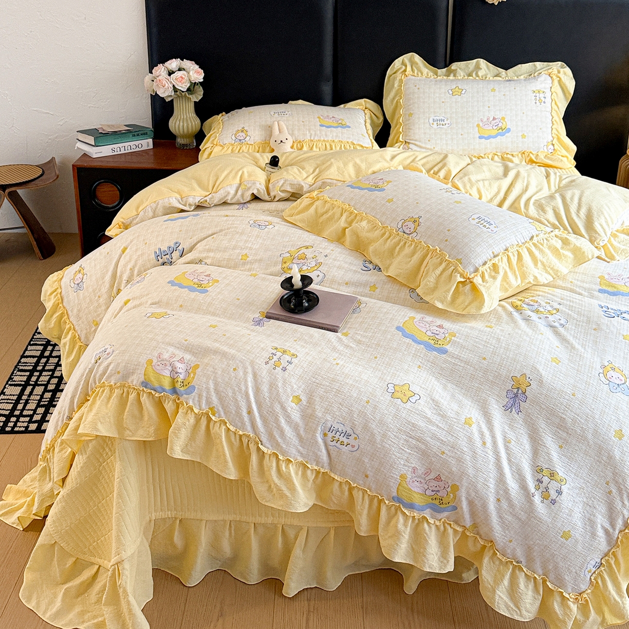 91家纺网 家纺一手货源 找家纺 金梦拉家纺 2026新款云感皱皱纱泡泡纱韩式床盖大花边四件套 可爱萌物